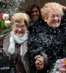 Se anula el primer matrimonio de dos lesbianas en Sudámerica