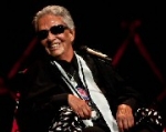 Chavela Vargas presenta nuevo disco a los 91 años de edad