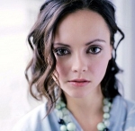 Maquillaje para ojos saltones