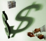 ¿Quién se ocupa de sus depósitos bancarios?