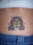 Buena suerte con un tatuaje de herradura