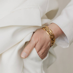 Vístete con Joyas que Potencien tu Bienestar